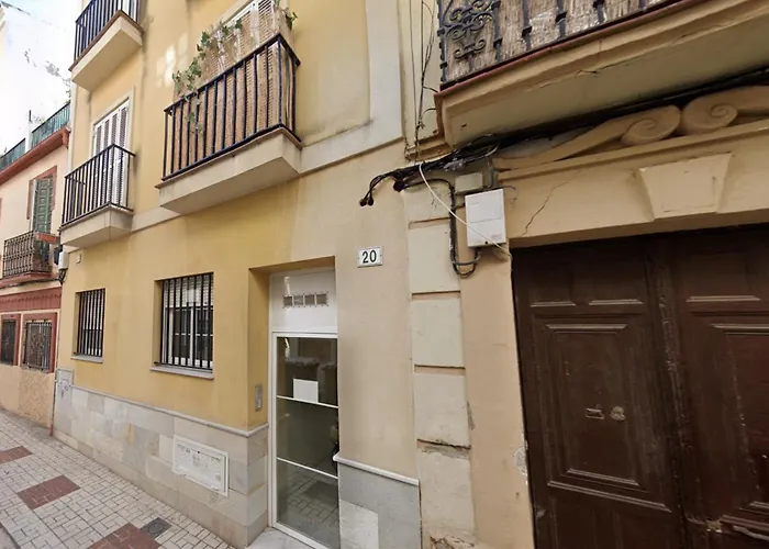 Holidays2Malaga Penia French Balcony & Smart Tv