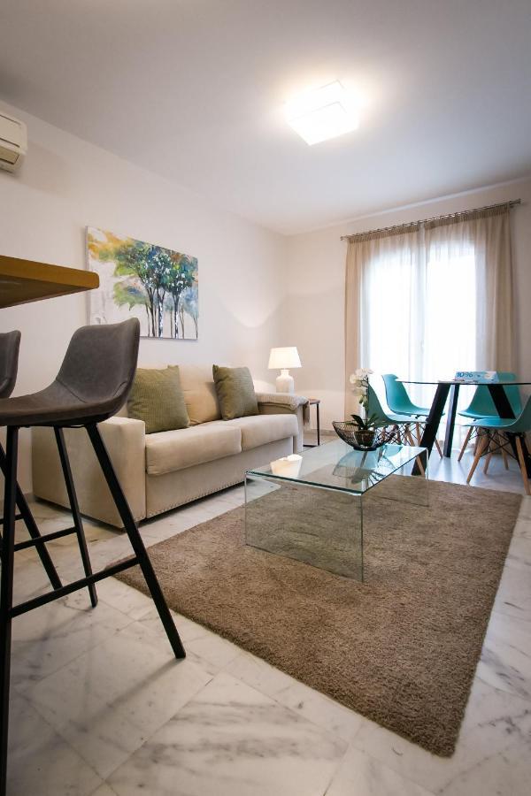 Holidays2Malaga Penia French Balcony & Smart Tv